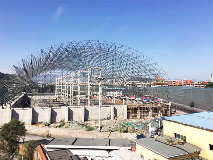建瓯华亭煤矿储煤棚网架工程